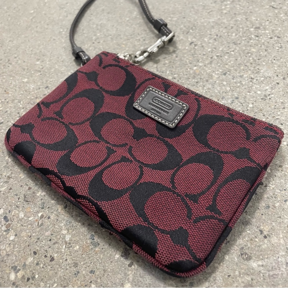 Vintage Y2K small red Coach wristlet wallet EUC - Picture 5 of 10